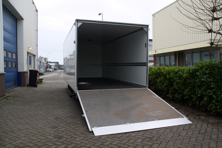 Maatwerk 2 gesloten wagens