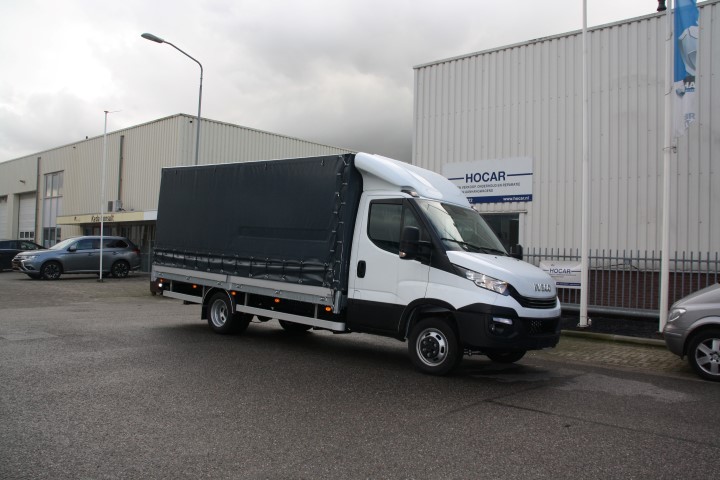 Bakopbouw Iveco chassis incl. huif