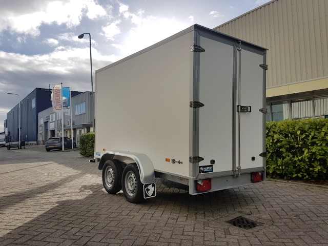 Sapphire L-2 | 300 x 150 x 180 cm